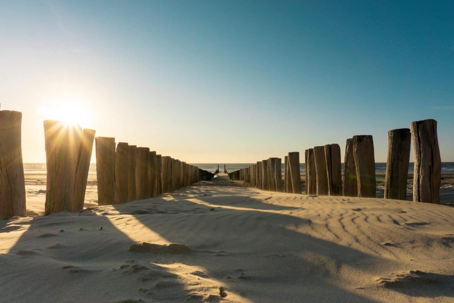 'Relax Lodge Sea' - Wellness Lodge In Zeeland - Private Sauna - Airco - Garden - Outdoor Swimming Pool - Free Wifi, Towels & Bed Linen Heinkenszand エクステリア 写真