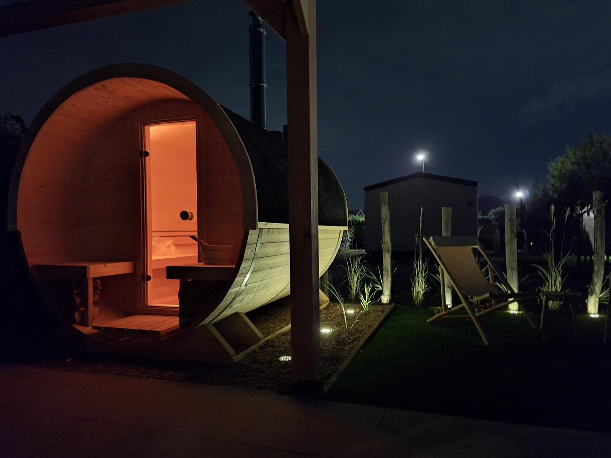 'Relax Lodge Sea' - Wellness Lodge In Zeeland - Private Sauna - Airco - Garden - Outdoor Swimming Pool - Free Wifi, Towels & Bed Linen Heinkenszand エクステリア 写真